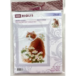 Keltaruskea kissa -ristipistotyö 2110