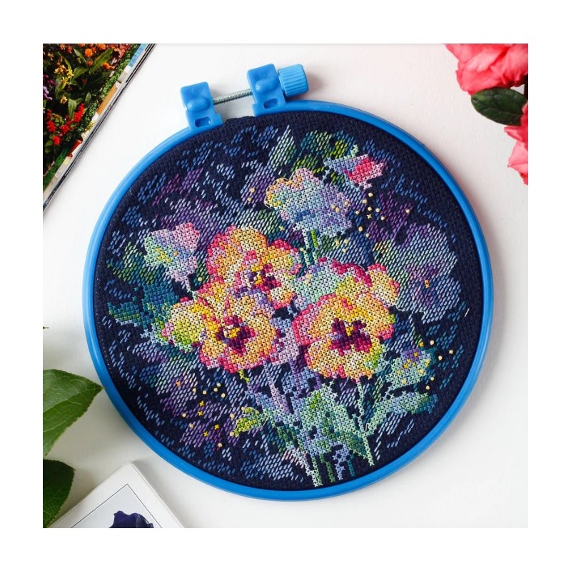 Akvarelliorvokit-ristipistotyö AHM-041