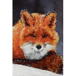 Kettu lumihangella-helmikirjontatyö