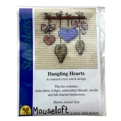 Roikkuvat sydämet -ristipistotyö 004-K04stl